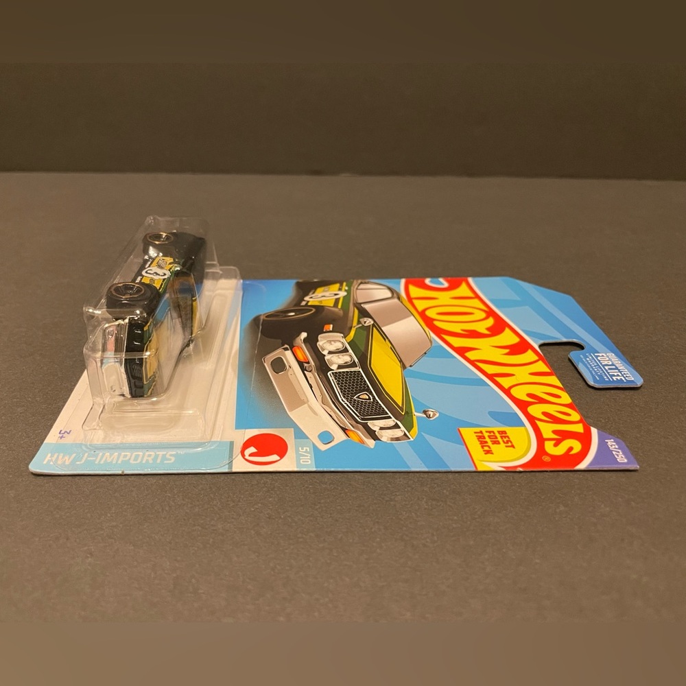 HotWheels Mazda RX-3 - Picture 6 of 7